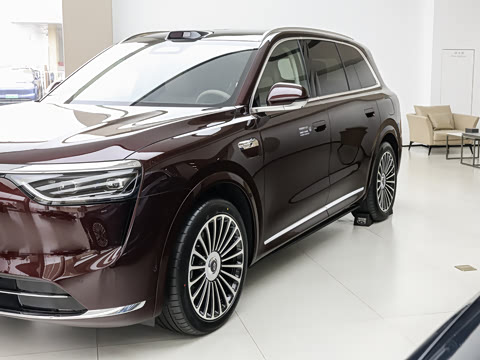 2025�� ���� Ultra�� 53.4kWh 6���� (896�߼����״