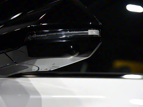 2025�� 580 Wave AWD GT-Line