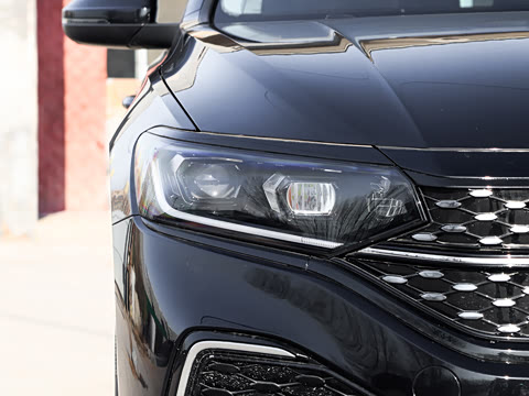 2026�� ���ڿ� 330TSI �ǿվ�Ӣ��