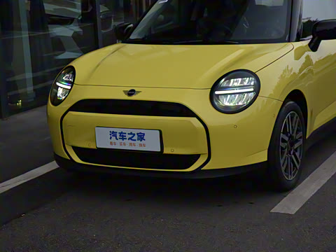 2025�� �Ŀ� 466km COOPER E ������