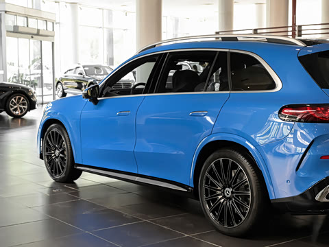 2026�� ����� 400 L 4MATIC