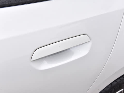 2026�� �Ŀ� 530Li ������ M�˶���װ