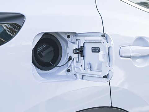 2025�� �Ŀ� ���� 2.0L CVT XV+���Ȱ�