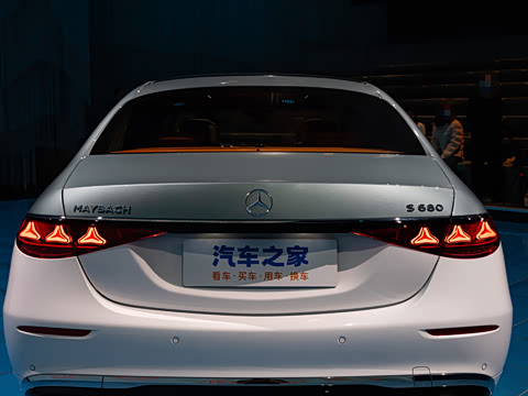 2027�� S 680 4MATIC