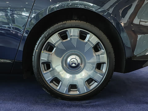 2025�� 102kWh ��ƽ���ر��