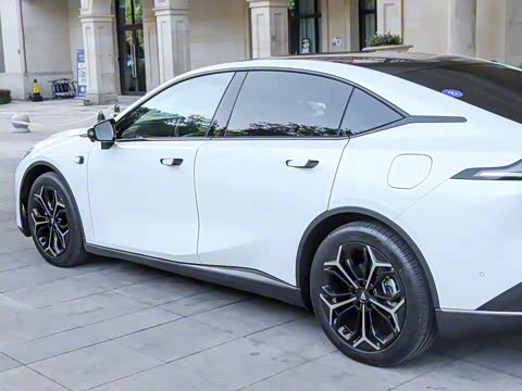 2026�� 240Ultra��ΪǬ��ADS SE��