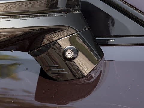 2026�� 225km EM-P Զ�����ǺӰ�+ҫҹ��װ