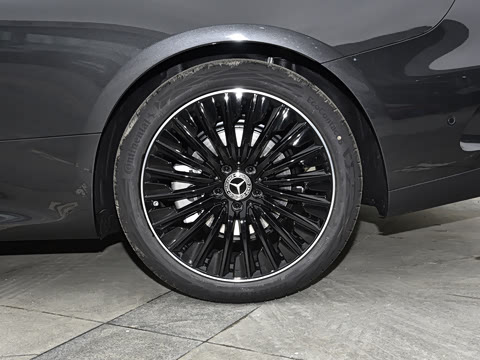 2026�� CLE 300 4MATIC �����ͽ��ܳ�