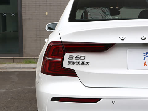 2027�� B4 ���ݺ�����