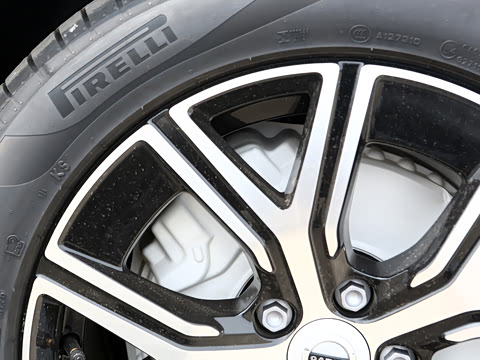 2027�� B4 ���ݺ�����