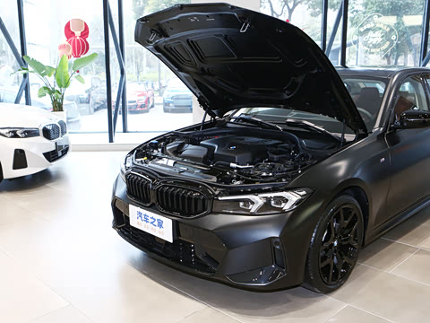 2026�� 330Li �����