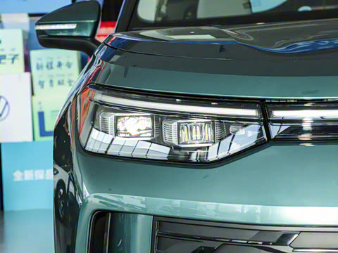 2025�� ̽��L 300TSI ������Ӣ