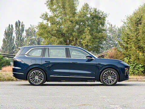 2025�� ����Ultra+