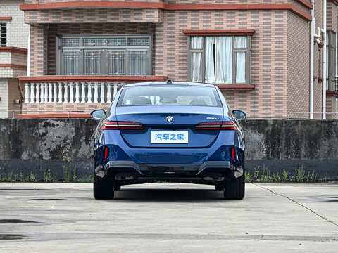 2026�� �Ŀ� 530Li ������ M�˶���װ