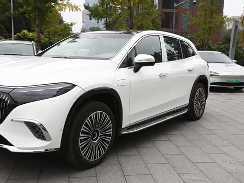 2025�� EQS 680 ���ݰ�