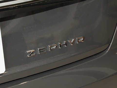 2025�� 2.0T ���а�