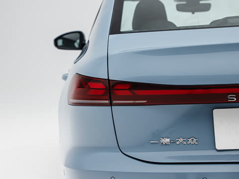 2026�� S 300TSI ������