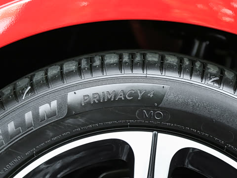 2025�� �Ŀ� A 200 L ʱ����