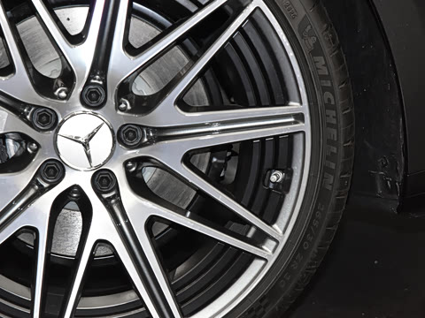 2026�� AMG C 43 4MATIC