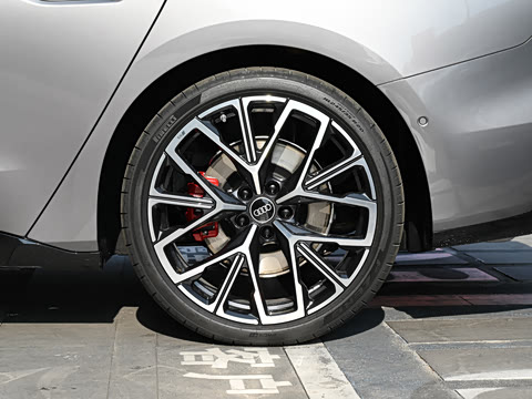 2026�� TFSI quattro 200kW �콢��