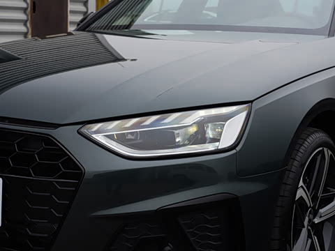 2026�� 200���������� 40 TFSI ����������