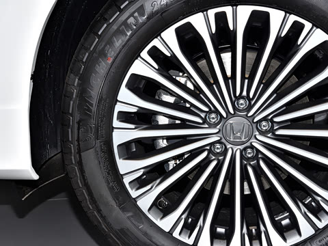 2026�� 370TURBO ����������