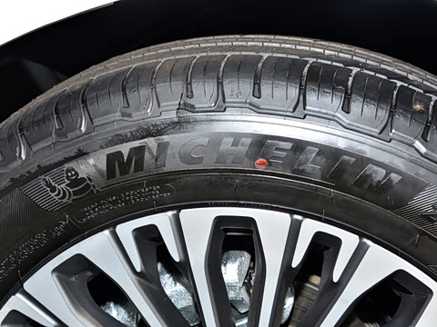 2026�� 370TURBO ����������