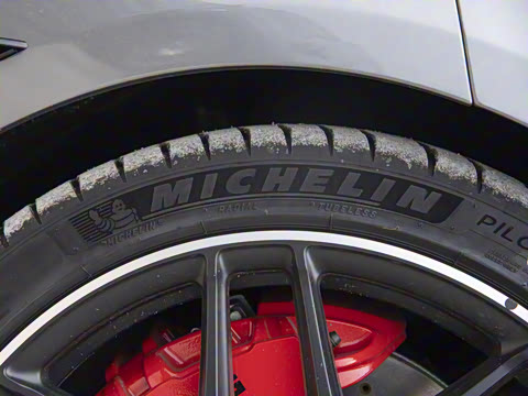 2025�� AMG CLA 45 S 4MATIC+