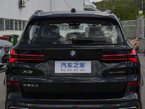 2025�� xDrive 30Li ������M�˶���ҹ��װ