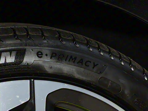 2025�� �ھ������ 100kWh Touring