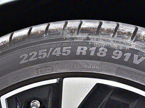 2026�� L 300TSI DSG ������