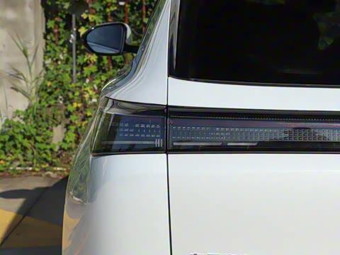 2025�� 185KM�����