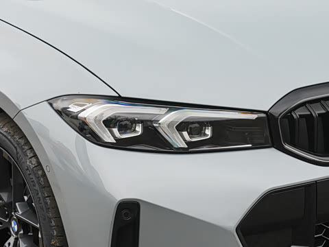 2026�� 330Li M�˶���ҹ��װ