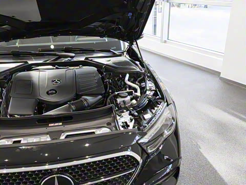 2026�� E 300 ʱ�����˶���