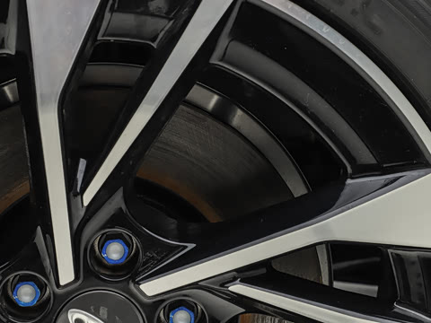 2027�� ������ 2.0T ��