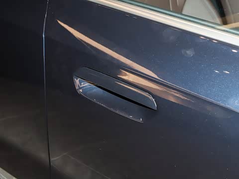 2025�� sDrive25Li X�����װ