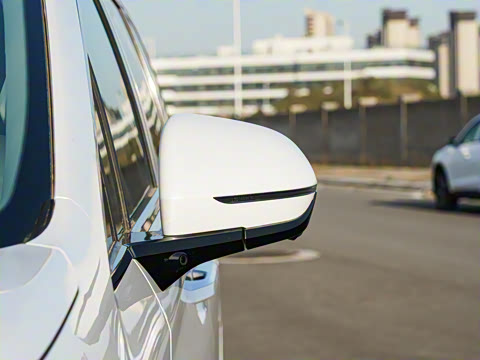 2026 DM-i 1.5T 218KM Խ