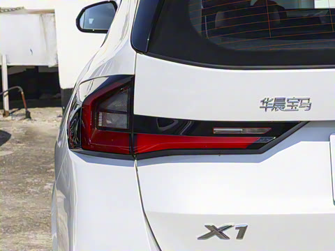 2025�� xDrive25Li M�˶���ҹ��װ