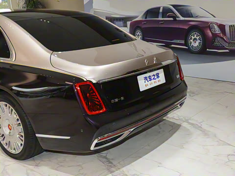 2024�� 4.0T V8��