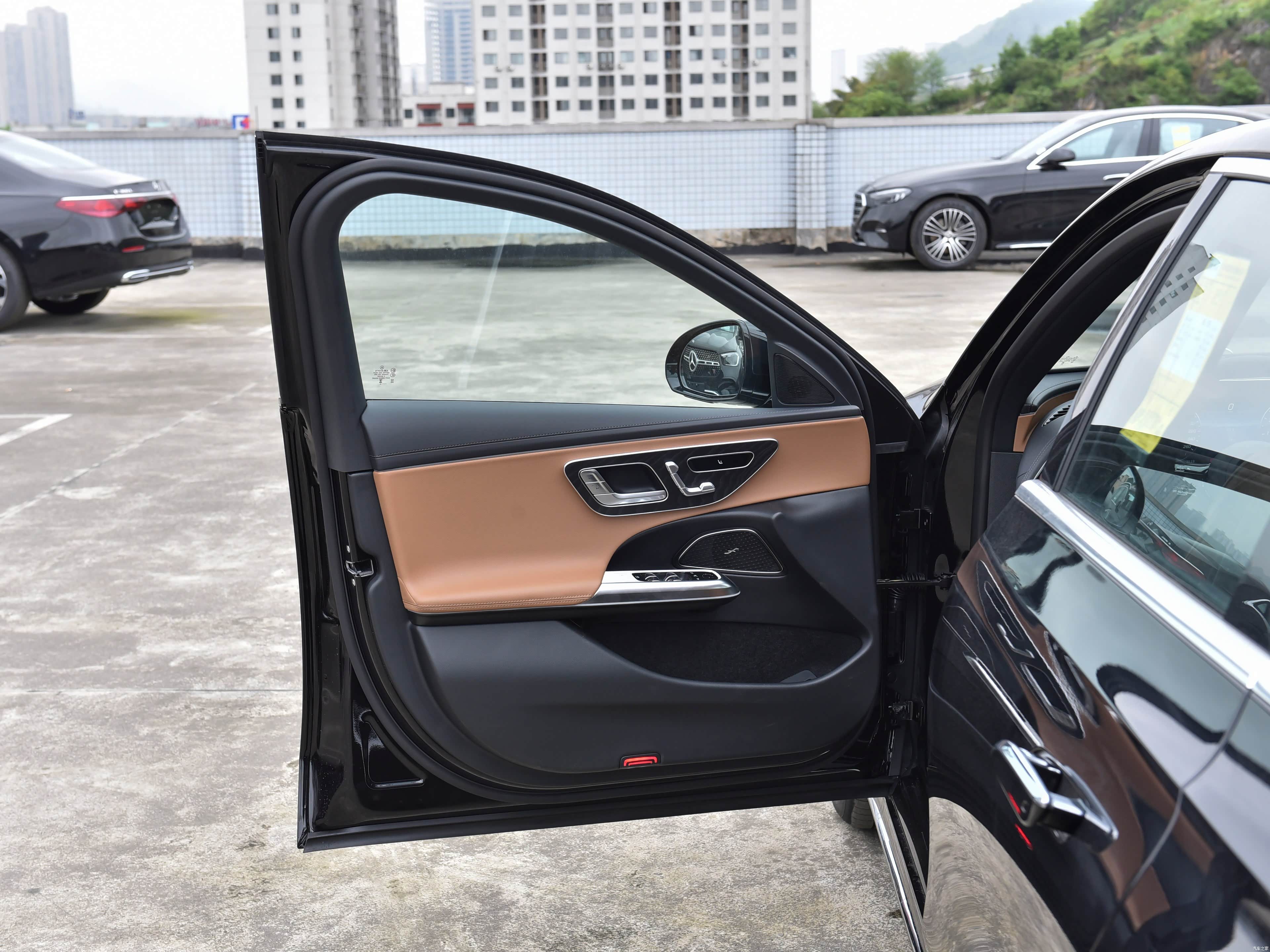 Mercedes-Benz E, миниатюра 21