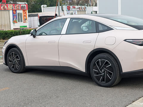 2025�� �Ŀ� 560PRO 185kW