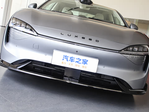 2025�� 705km Max