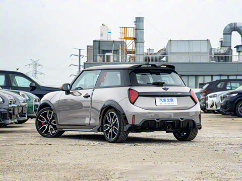 2025�� JOHN COOPER WORKS