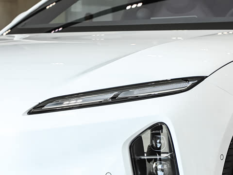 2025�� 100kWh Touring