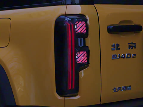 2025�� Ԫ�����а�