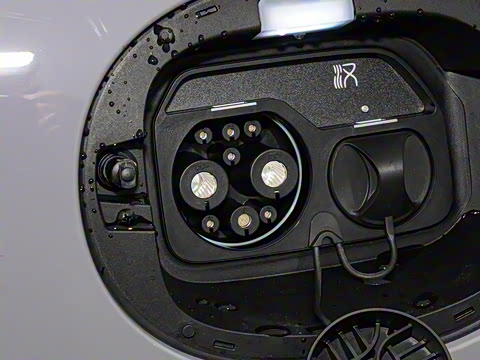 2025�� EV �Ǽݰ� 635KM�콢��