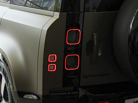 2025�� 110 3.0T P400 X