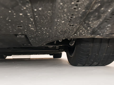 2025�� 750 ���������� Ultra