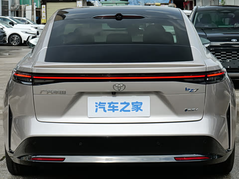 2026�� 700 Max