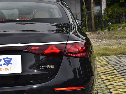 2026�� E 300 L ʱ����